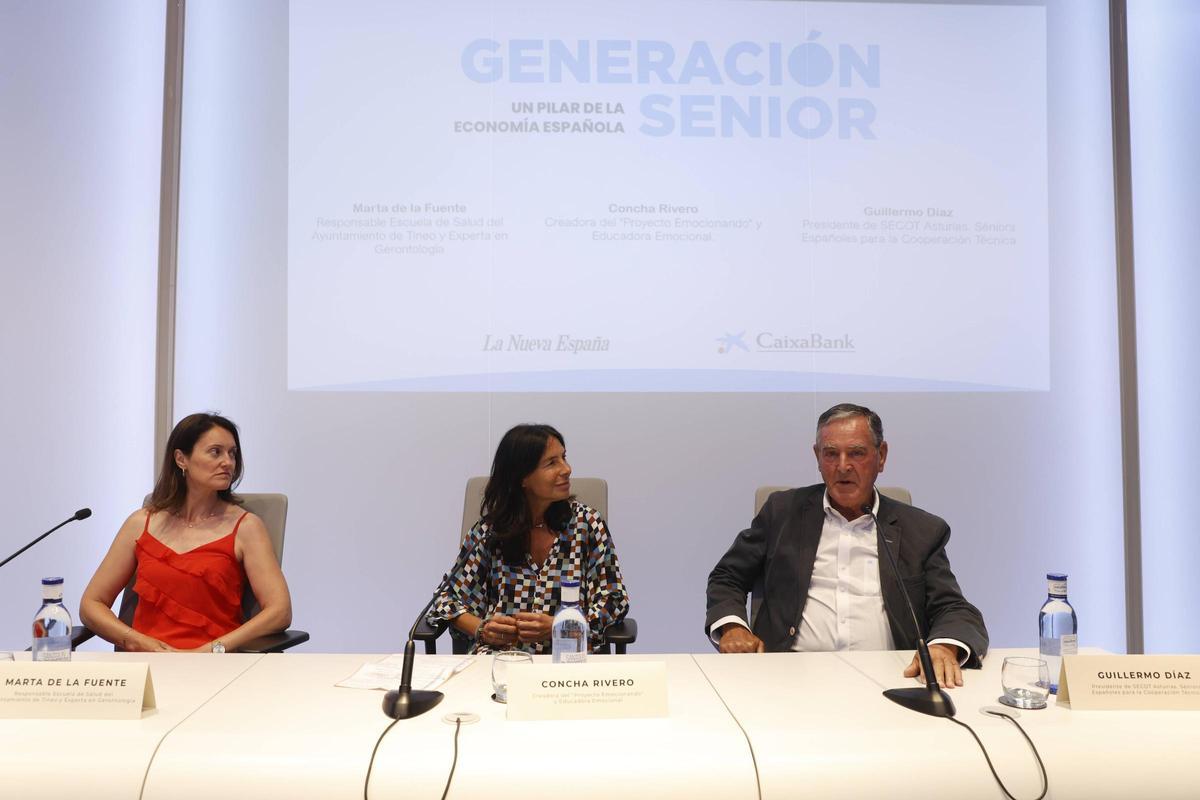Desde la izquierda, Marta de la Fuente, Concha Rivero y Guillermo Díaz