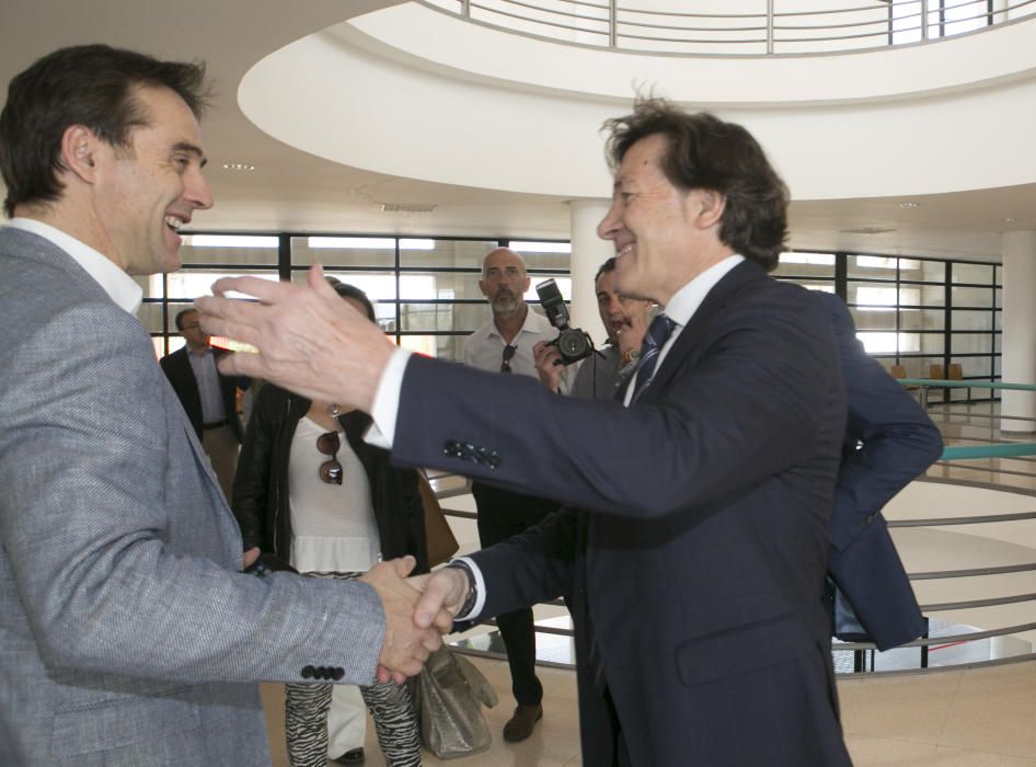 El seleccionador Julen Lopetegui en la Universidad de Alicante.