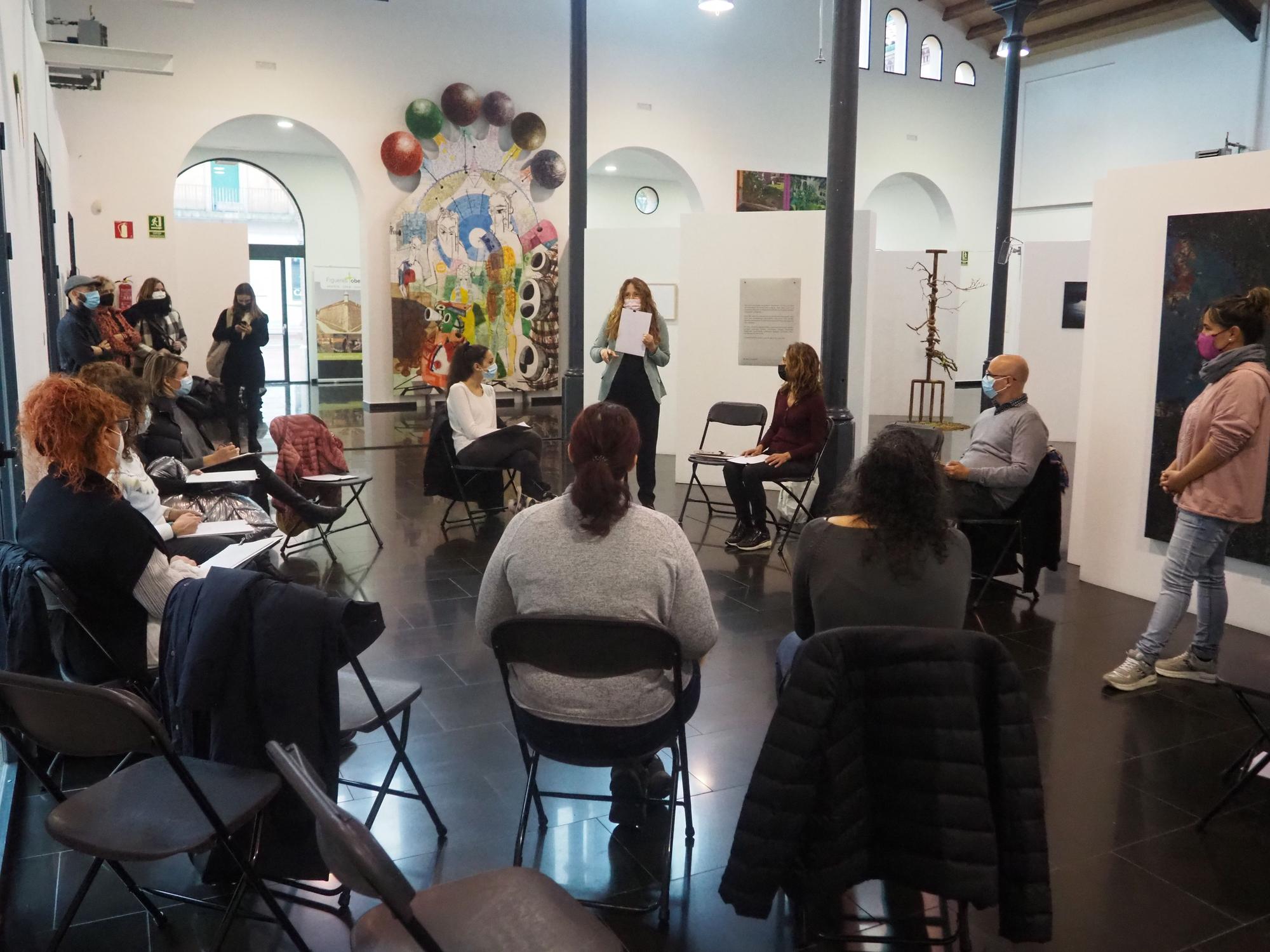 Taller ‘Atles del laberint de les violències masclistes’ a la sala l’Escorxador de Figueres