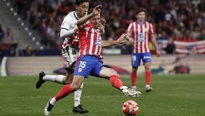 Lenglet segueix en l’Atlètici el Barças’estalvia 32 milions