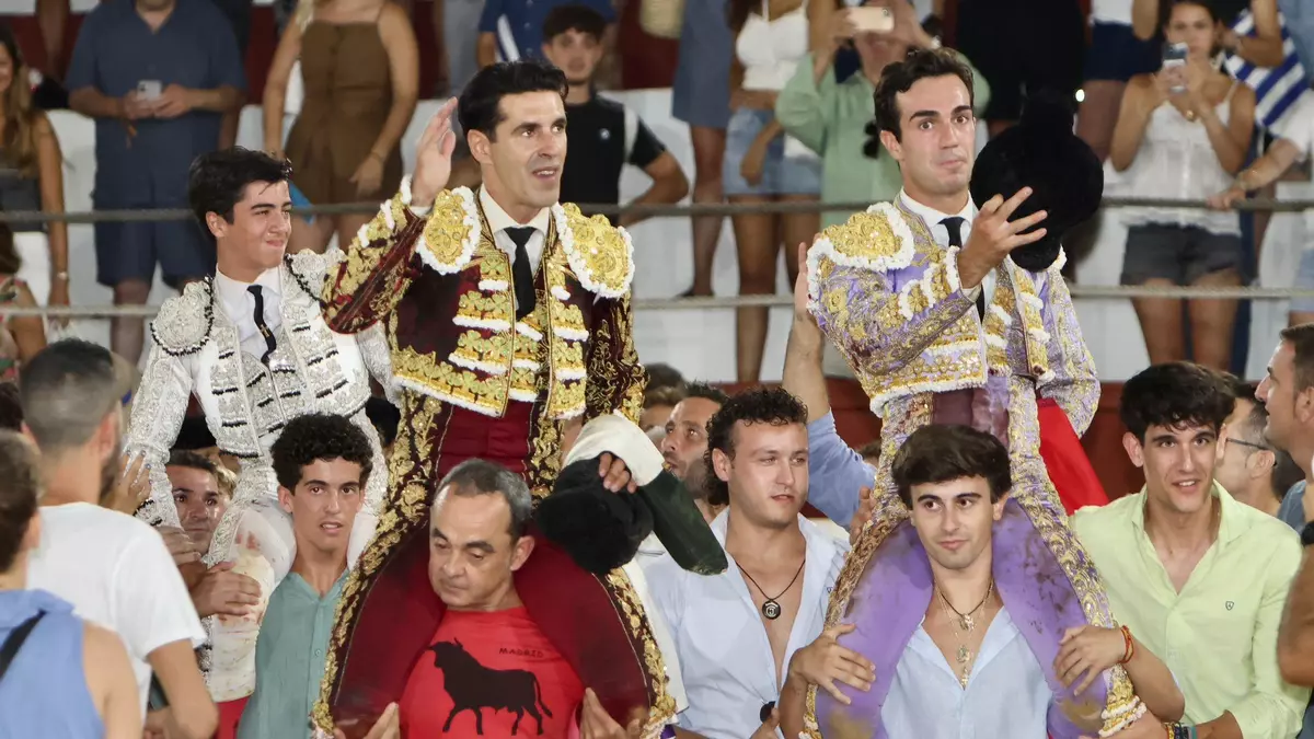 Tarde triunfal en Ondara con una triple puerta grande