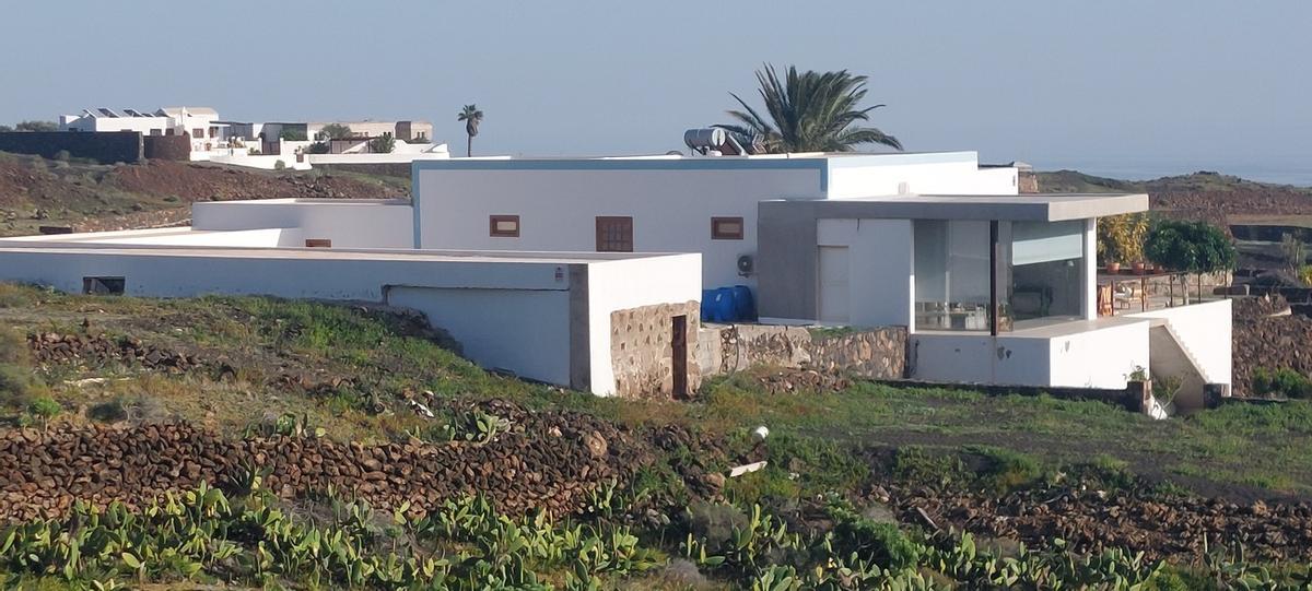 Cabrera Medina, empresa familiar de Lanzarote Cabrera Medina, empresa familiar de Lanzarote