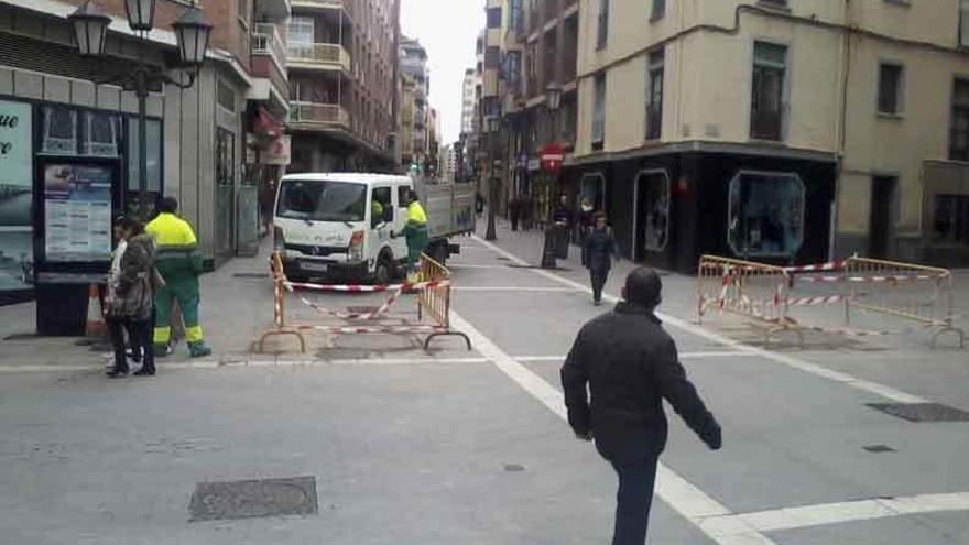 Zona donde se han retirado los árboles, ayer.