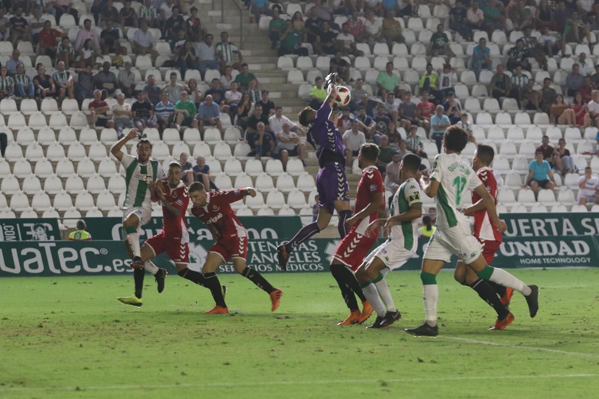 Las imáges del encuentro de Copa del Rey entre el Córdoba C.F. y el Nástic