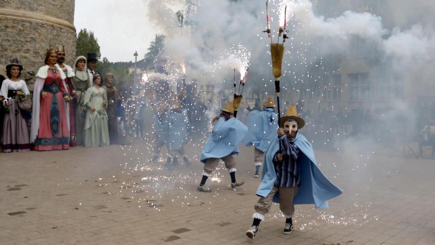 Les bruixes de Sallent durant l&#039;homenatge a Jordi Fàbregas