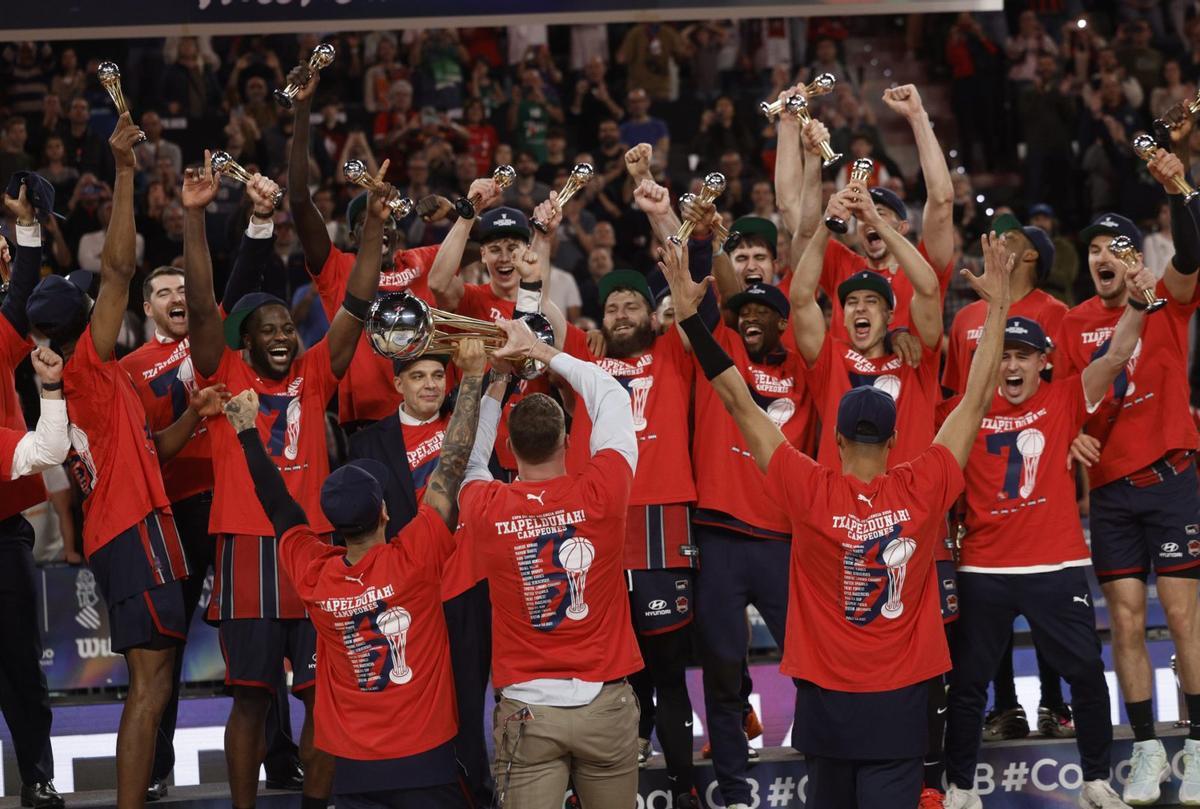 Celebración del Baskonia. | KAI FÖRSTERLING