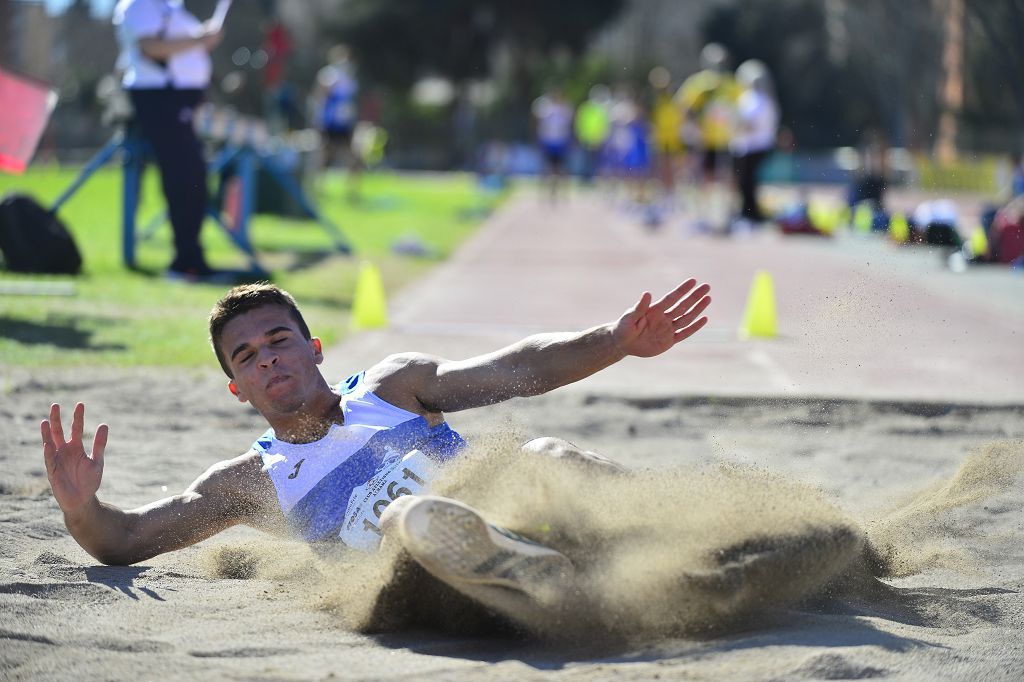 Atletismo nacional Máster sábado en la pista de Atletismo de Cartagena