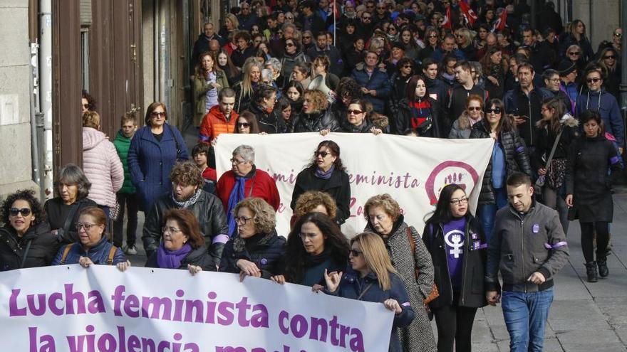 Un instante de la manifestación realizada ayer con motivo del Día contra la Violencia Machista.