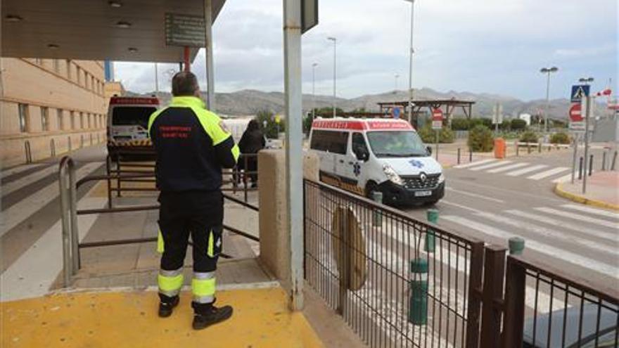 La bajada de ingresos permite a los hospitales reabrir quirófanos