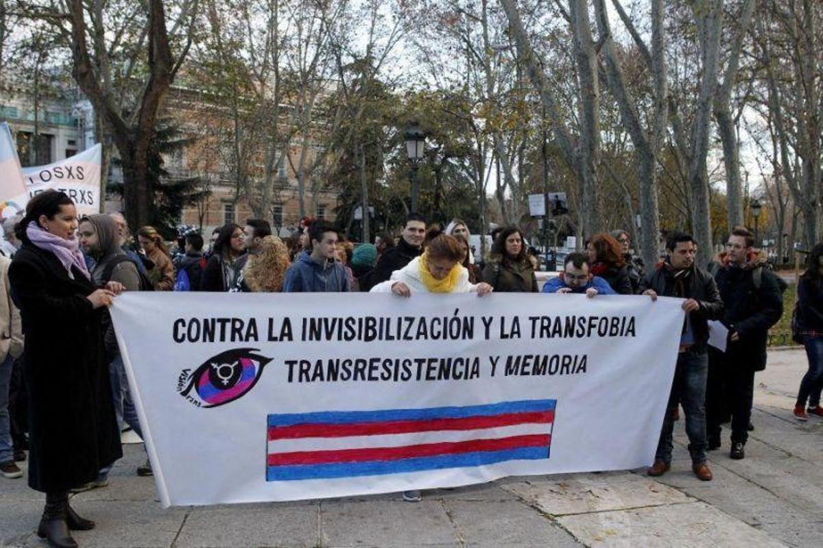 Denuncian una agresión a una pareja trans en una zona de copas de Zaragoza