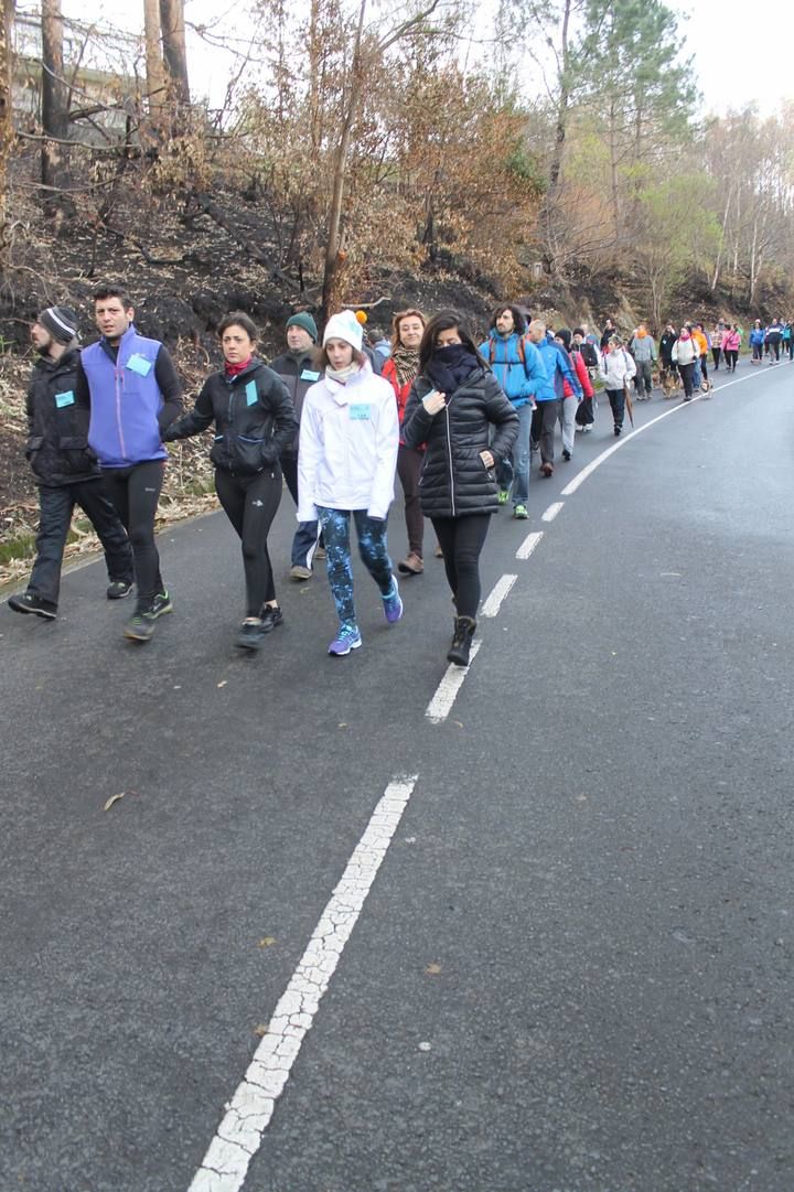 MARCHA ENTRE FUEGO