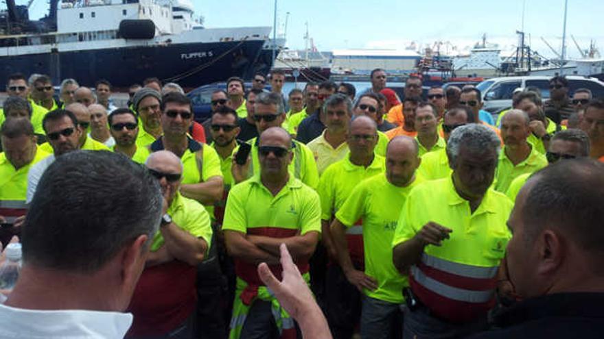 Asamblea de estibadores celebrada en septiembre en La Luz. | lp / dlp