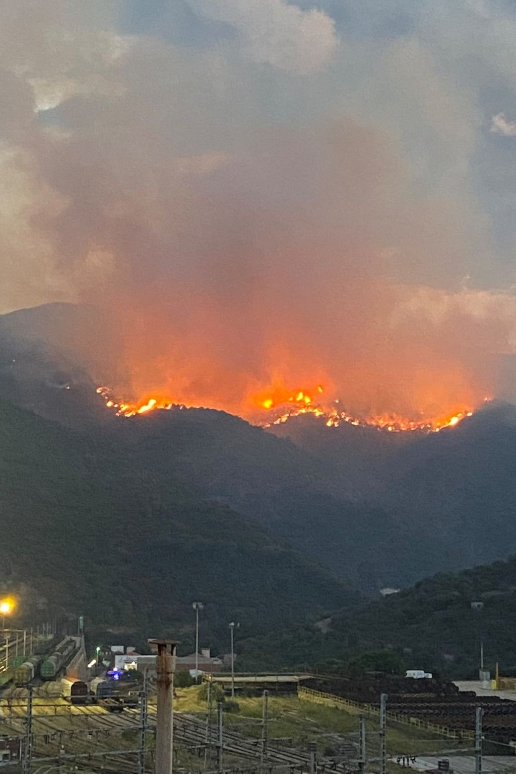 L'incendi entre Portbou i Colera