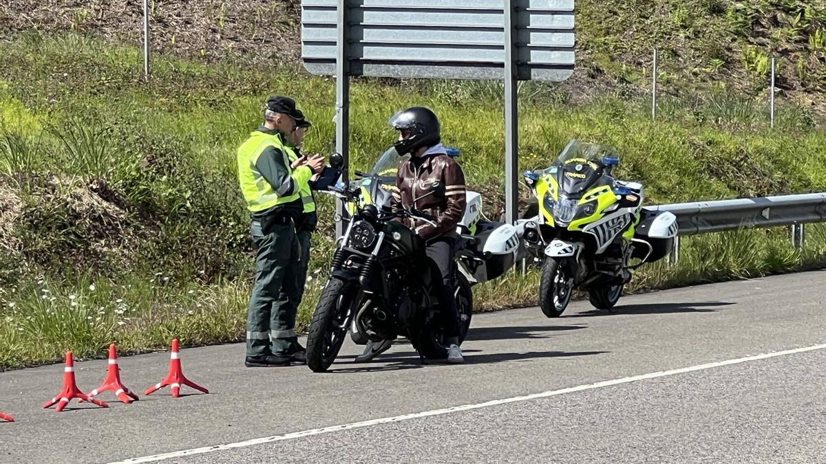 UN MOTORISTA DETENIDO EN UN CONTROL.