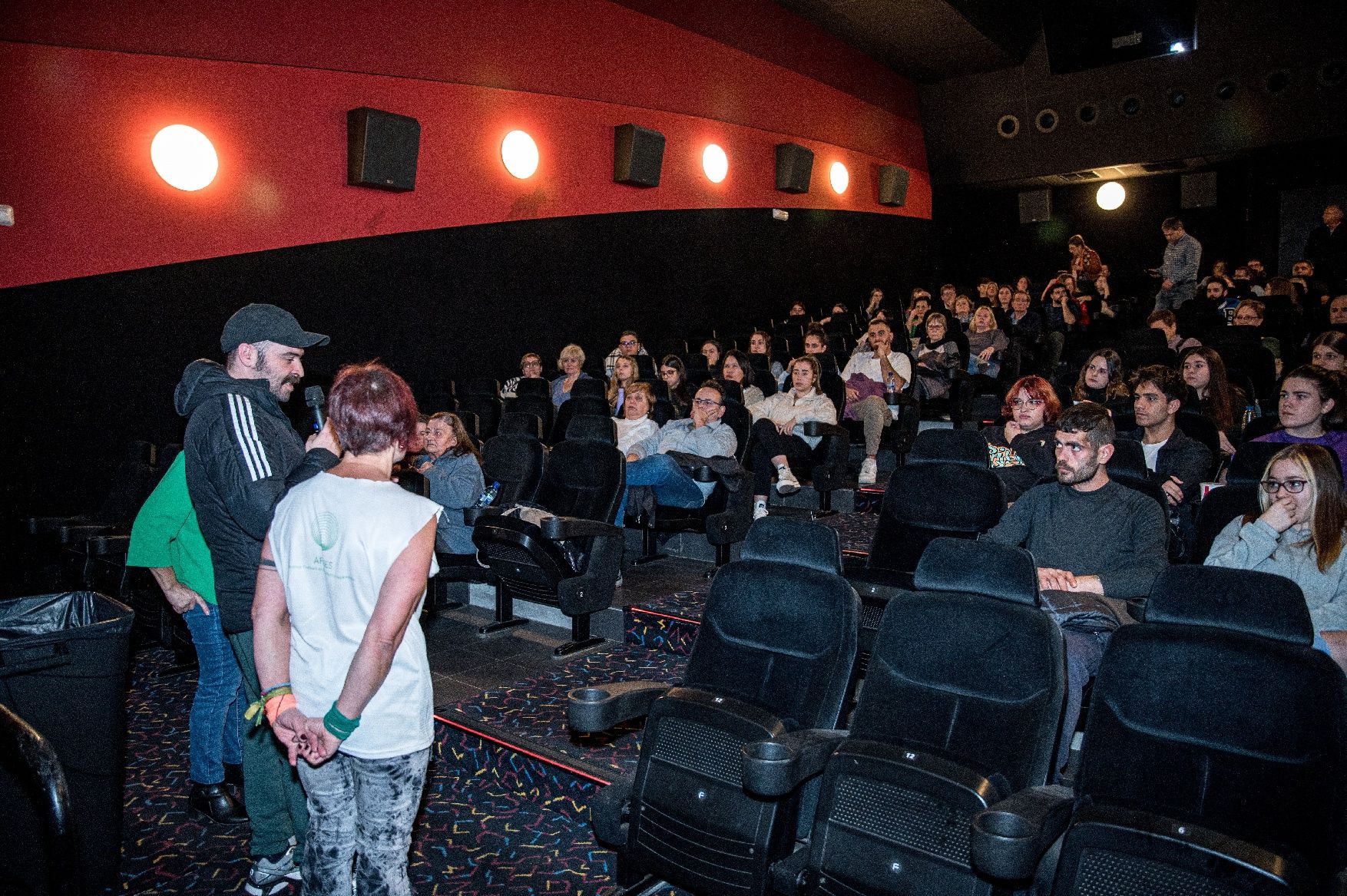 El Multicinemes Bages Centre de Manresa acullen la projecció del documental sobre el cas dels germans Orrit