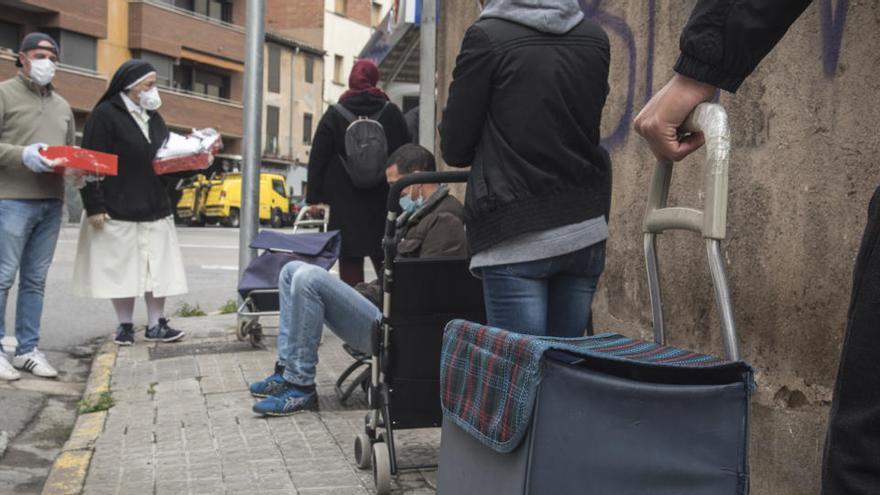 Cua al local de la plataforma, a la carretera de Vic, fa un parell de setmanes. Al fons, sor Lucía