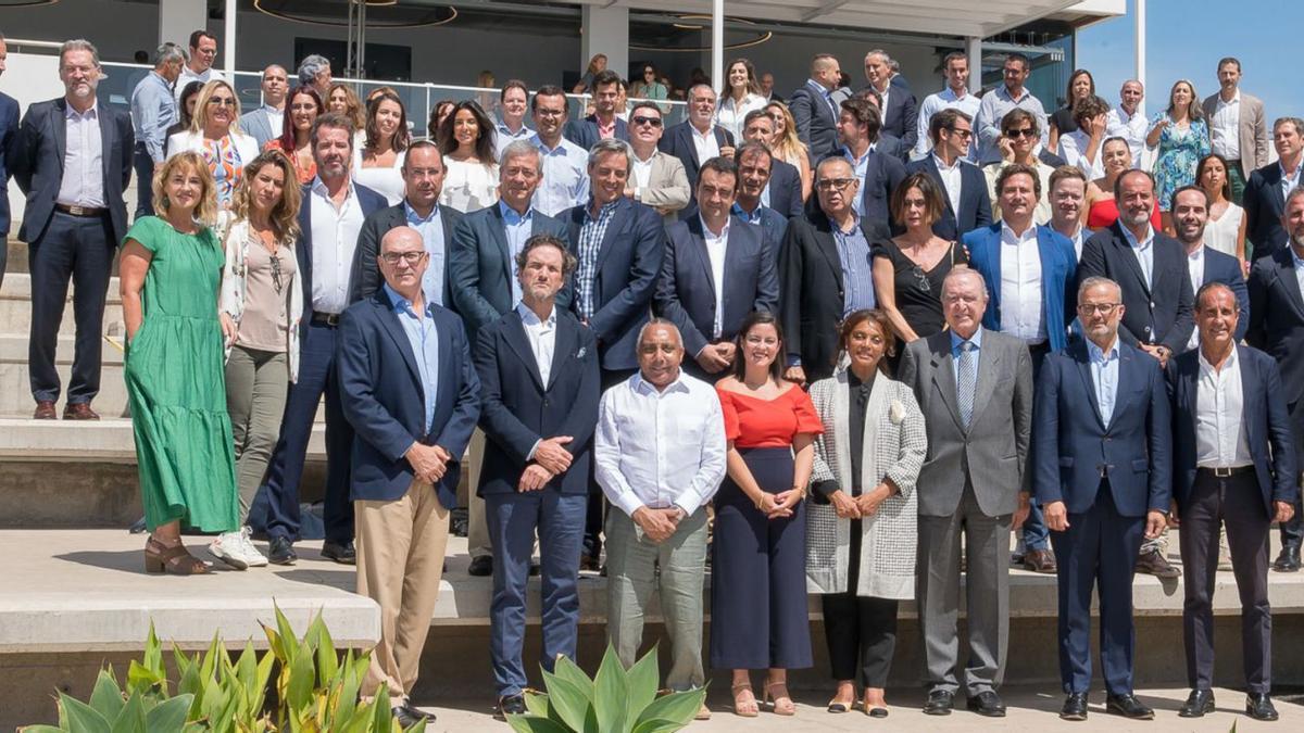 Participantes y asistentes a la inauguración del Matrina Inmnova HUB Marina Lanzarote, ayer.