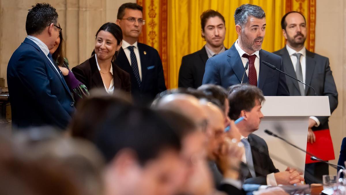 El director del CEIP Rosa Serrano, Jorge Prades, durante su intervención.