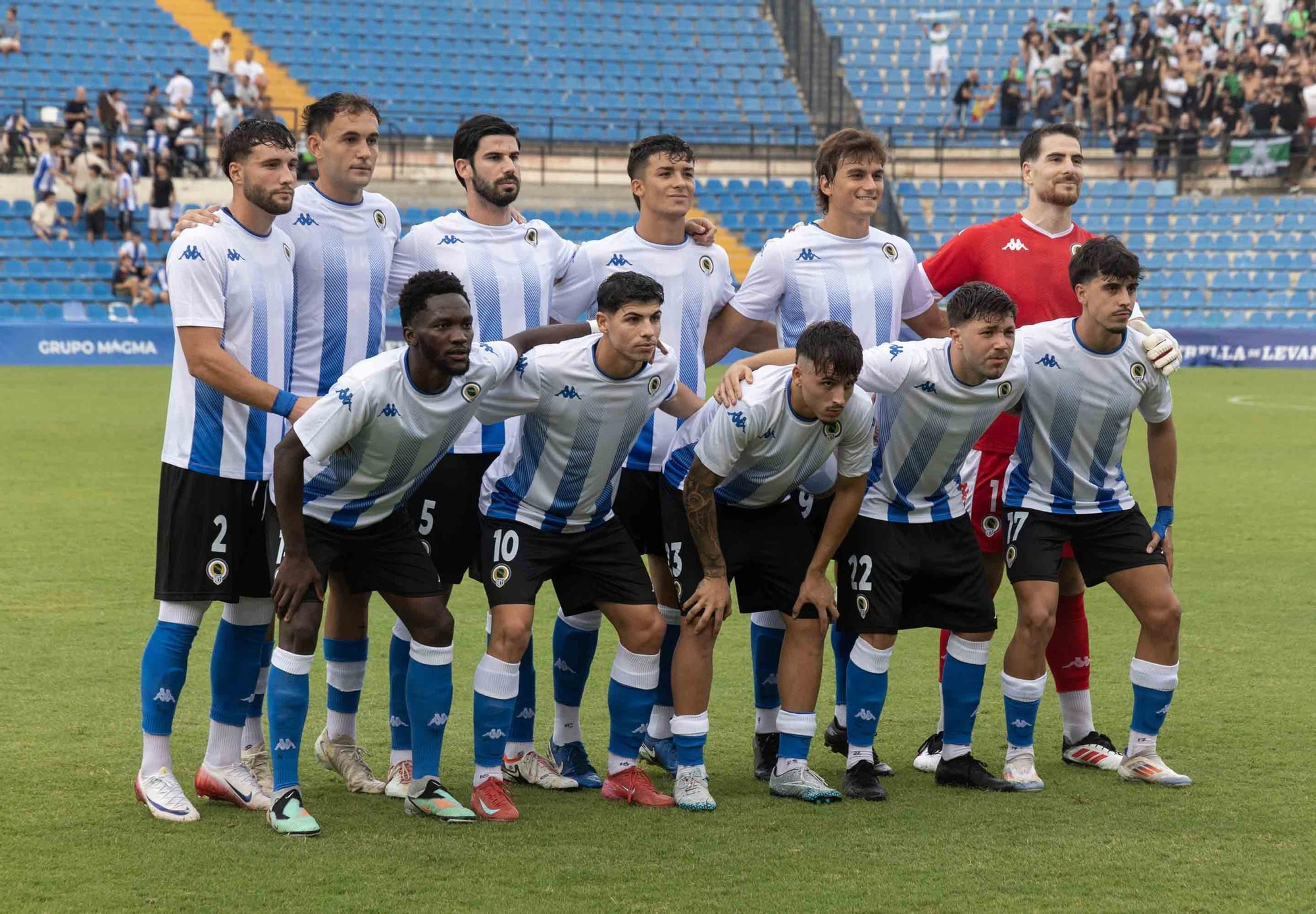 El Hércules se impone 2-0 al Elche en un derbi de nivel en el Rico Pérez