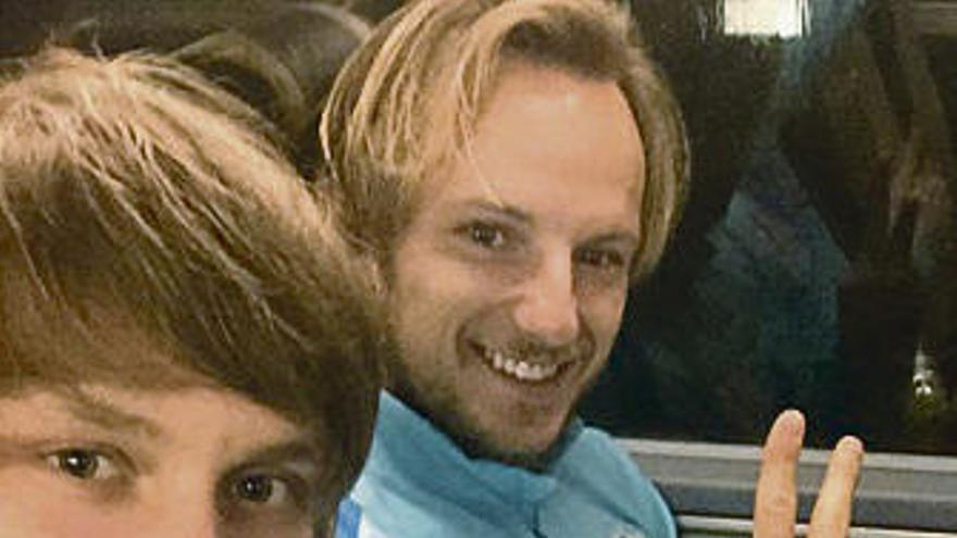 Halilovic, con Rakitic.