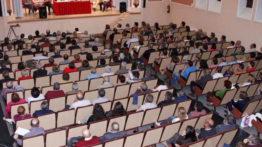 Una de las asambleas realizadas por la plataforma de preferentistas.