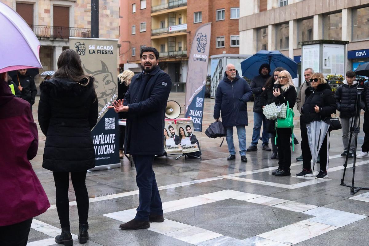 Alvise se estrella en Zamora: escasa afluencia a su acto de campaña