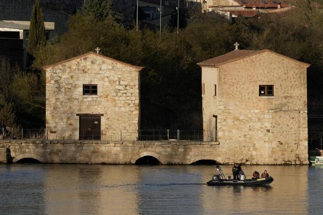 El desaparecido "más buscado" de Zamora: así ha sido el multitudinario simulacro de la Guardia Civil por tierra, mar y aire