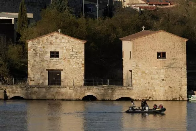 El desaparecido "más buscado" de Zamora: así ha sido el multitudinario simulacro de la Guardia Civil por tierra, mar y aire