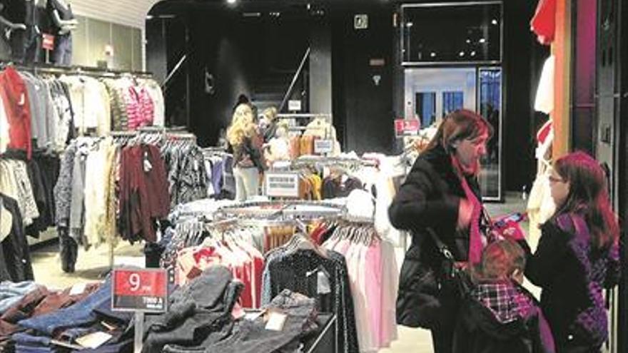 Los comerciantes esperan más ventas en estas rebajas