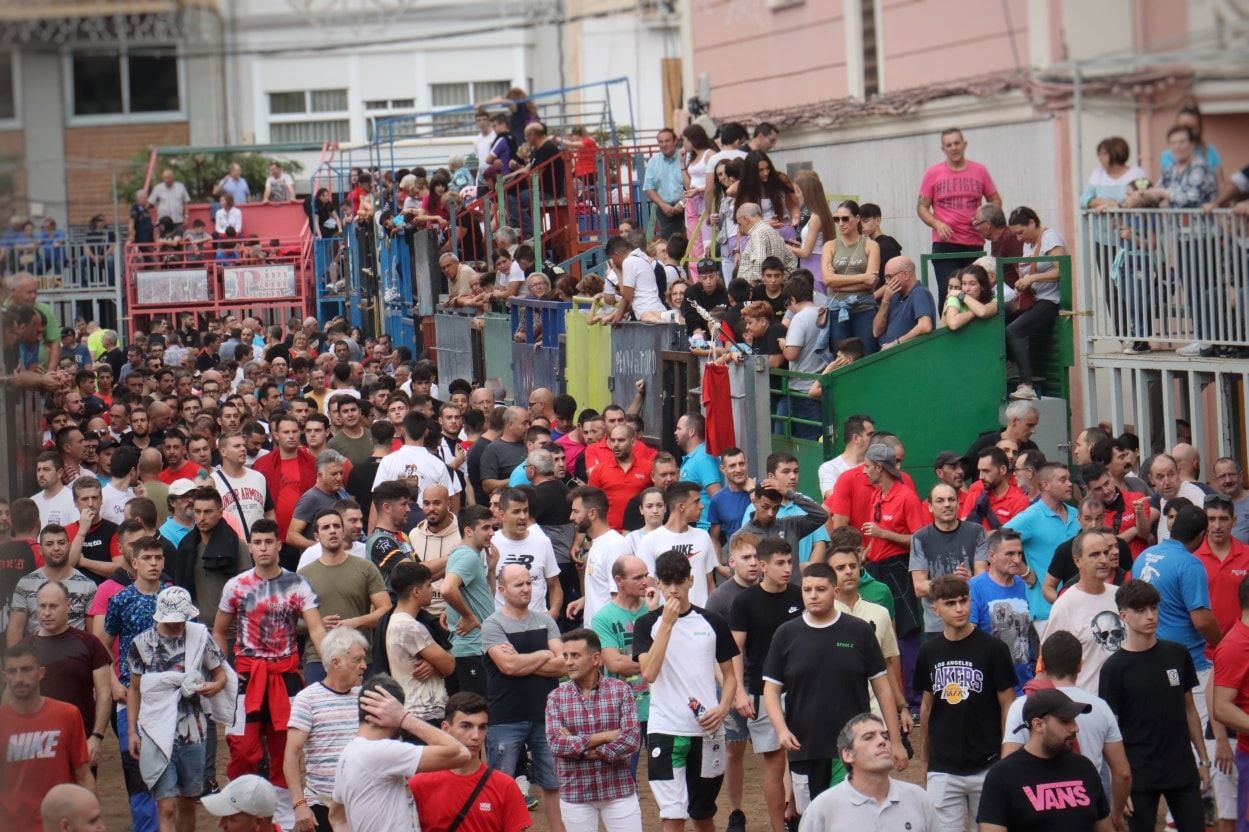 Las fotos del intenso miércoles taurino de la Fira d'Onda con seis toros