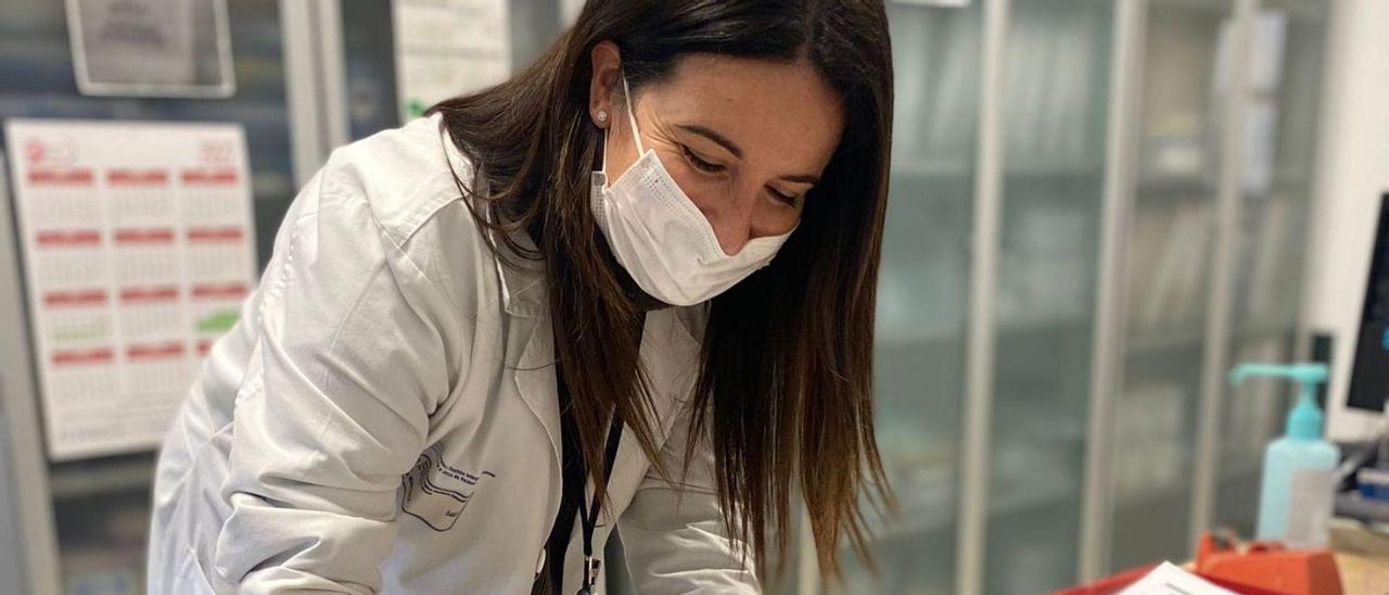 María Yebra, especialista de Medicina Física y Rehabilitación, toma posesión de su plaza.