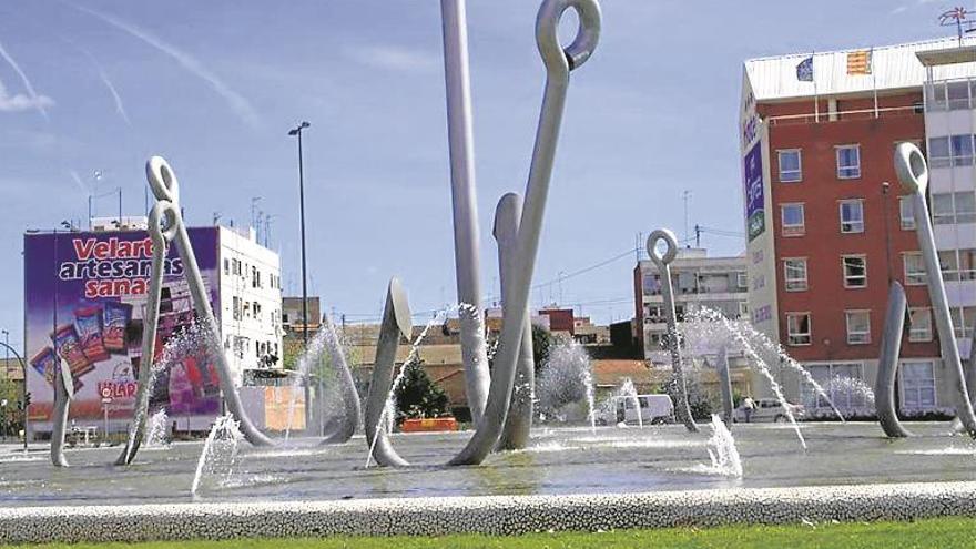 Arrastra a la cuneta el cadáver de una mujer al atropellarla en València