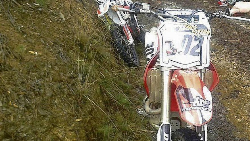 Un vecino de Verín de 31 años muere cuando practicaba enduro con su moto