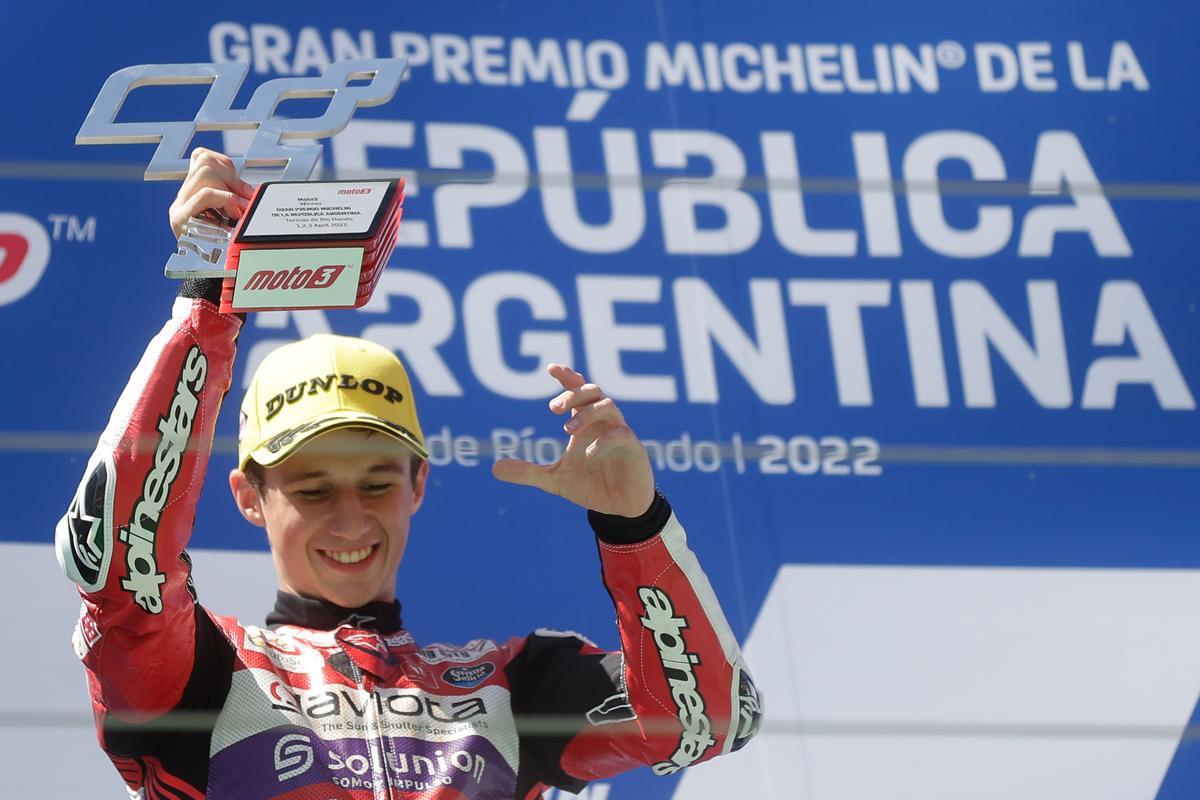 Victoria y liderato en Moto3 de Sergio García Dols en Argentina