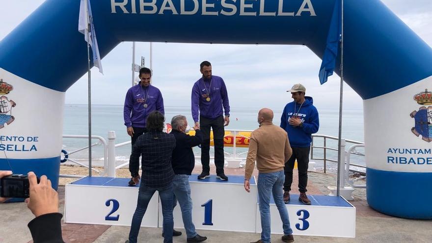 Podium del surfski de Ribadesella.