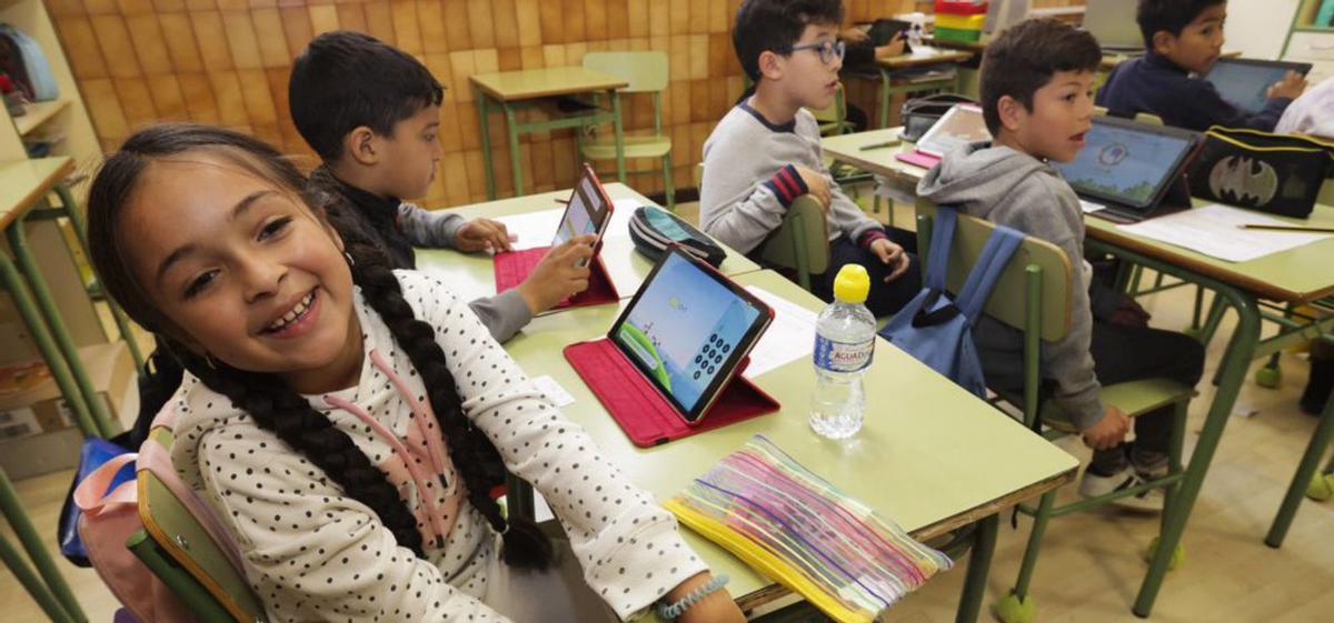 El colegio Pablo Miaja canta con una sola voz