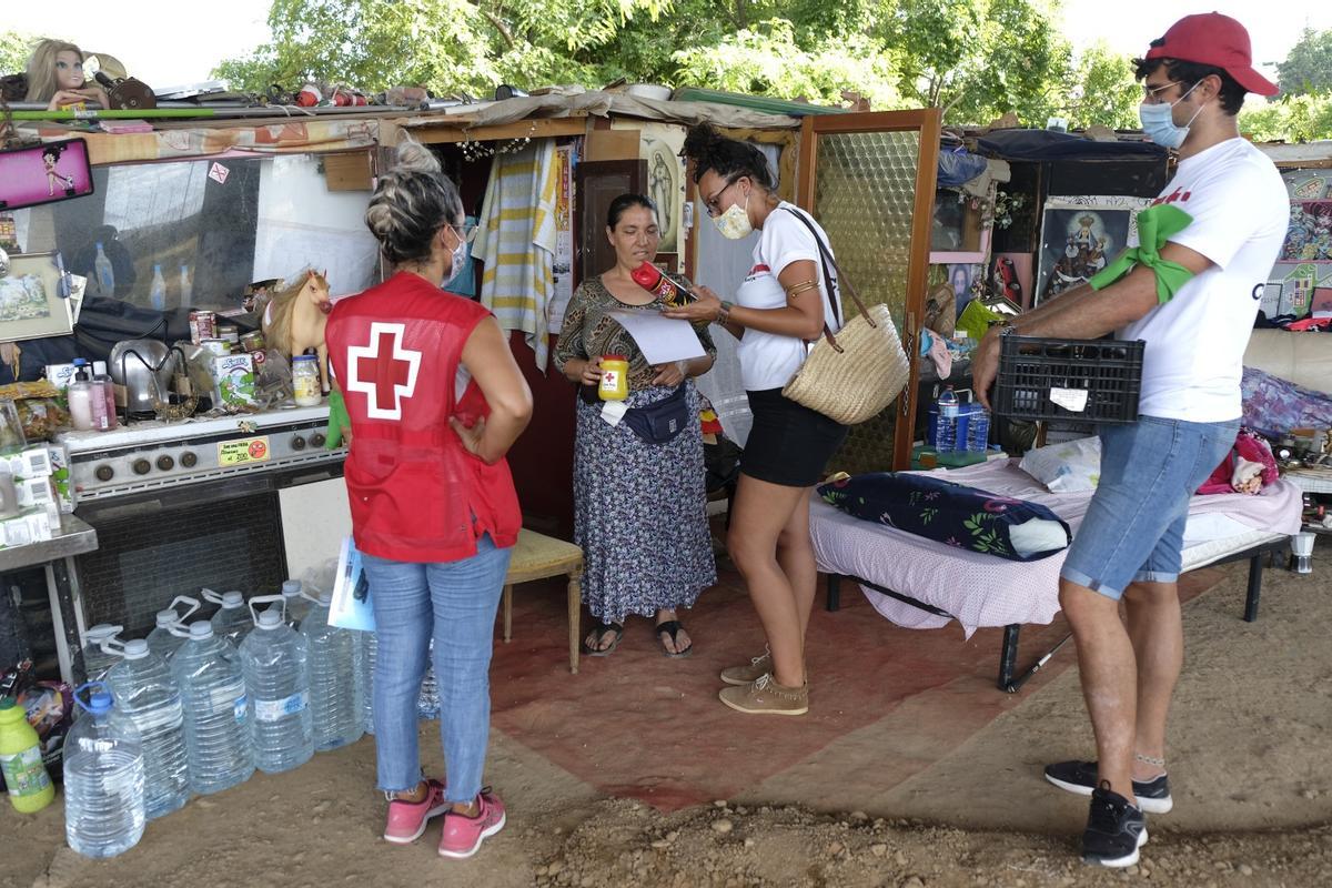 Besuch der mobilen Einheit während der Pandemie bei einigen Obdachlosen.