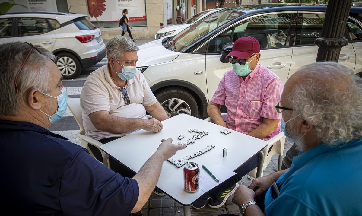 El País Valencià multarà tant clients com bars que incompleixin el passaport Covid