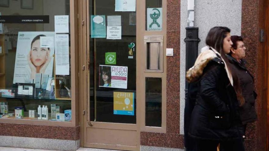 Farmacia de Alberca de la Iglesia, en la calle Polvorín, donde se robó una de las huchas para Sara Gato.