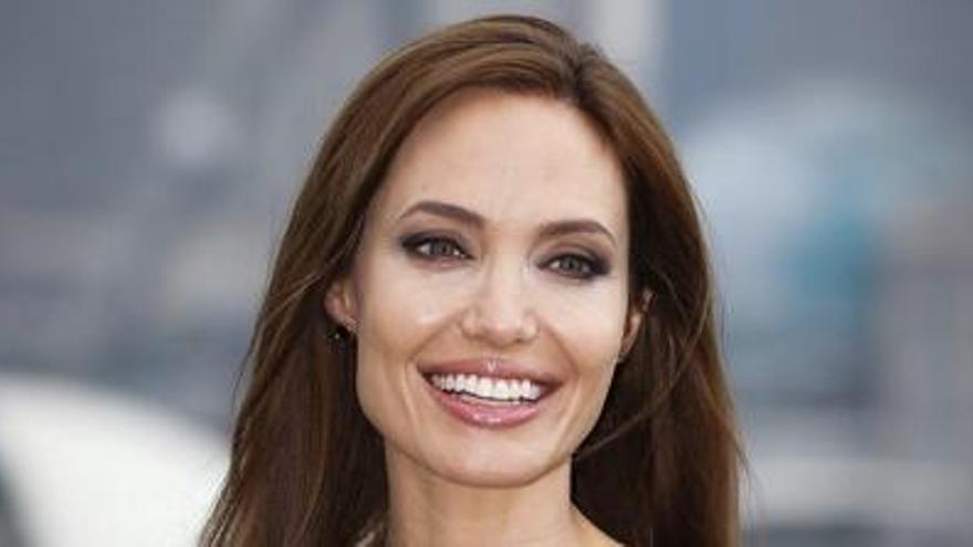 Angelina Jolie mostra el seu costat més solidari.