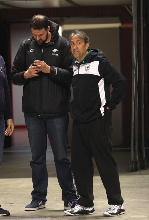 Encuentro entre la prensa y los jugadores del Unicaja antes del comienzo de la Copa del Rey.