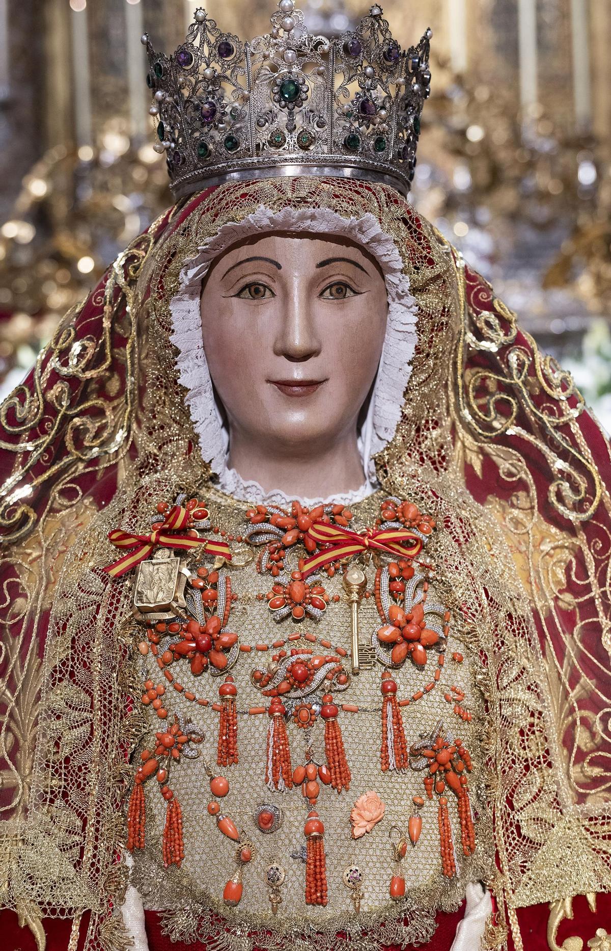 Todos los detalles del besamanos de la Virgen de los Reyes