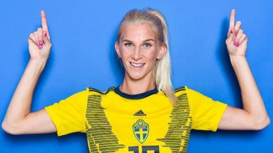 La delantera sueca Sofia Jakobsson firma por el Tacón