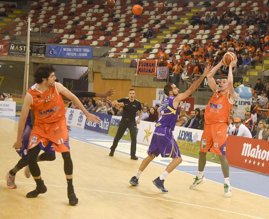 El Leyma Coruña doblega al Palencia