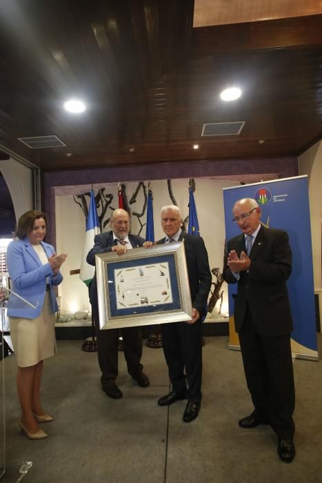 ENTREGA DE LA AMURAVELA DE ORO EN EL HOTEL LUPA DE