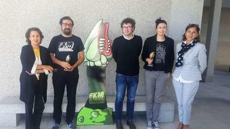 Carmen Ferández, Tonecho Otero, José Manuel Sande, María Núñez y Silvia Longueira.