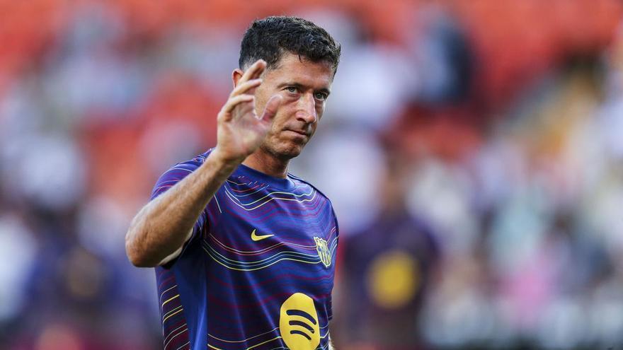 Argentina aclama contra Lewandowski por su celebración en el gol de Ferran