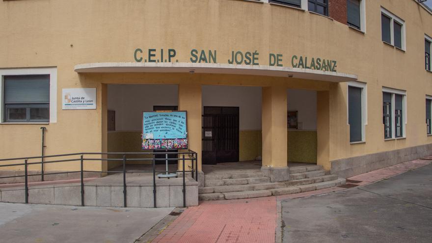 Bajan a diez las aulas en cuarentena en Zamora