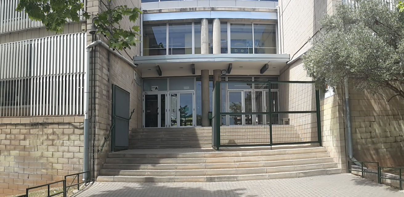 Exterior del Institut Marianao