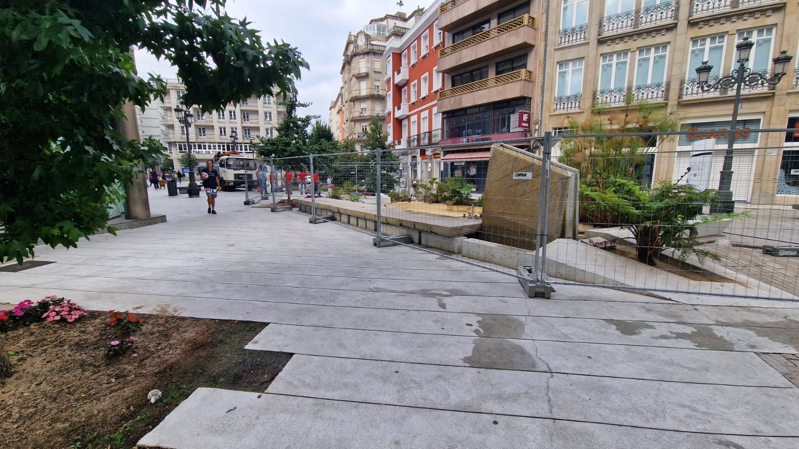 Vilagarcía se “atrinchera” a 24 horas de la invasión.